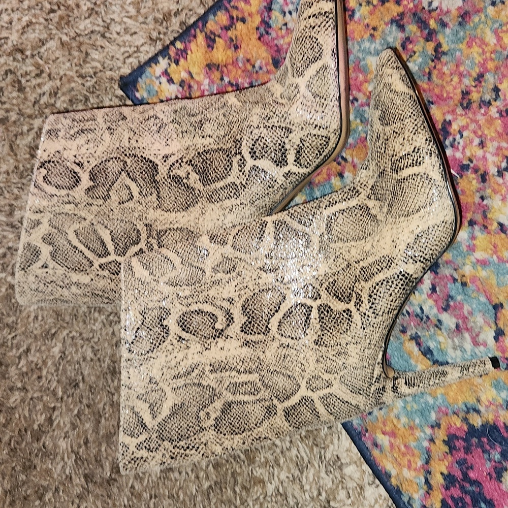 Express Snakeskin Embossed Booties Size 7.5